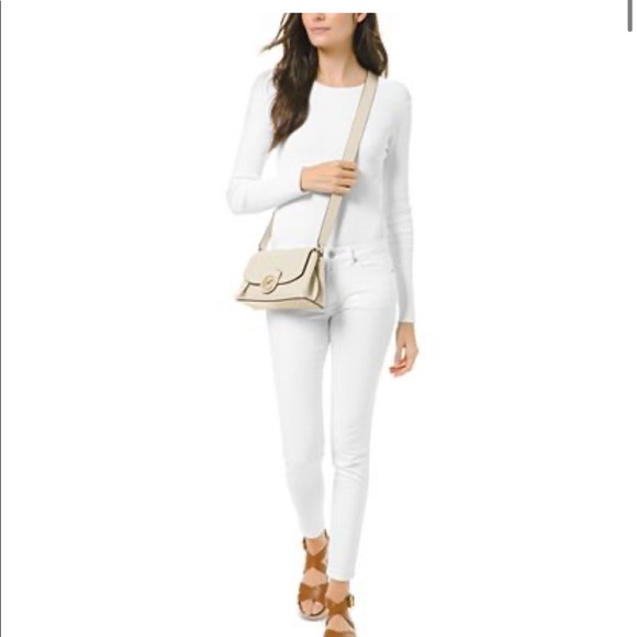 Beautiful MK purse NEW - Picture 6 of 8